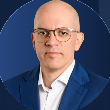 Dr. Fernando Trés Silveira